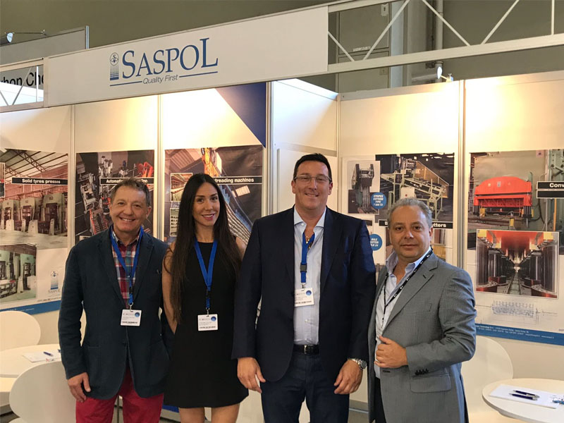 Davide Dondena (Managing Director), Chiara Bernardinello (Sales Manager), con i partner Marbocote Roberto Brescia (a sx) e Alberto Cortesi (a dx)